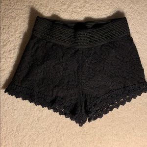 Lace short-shorts
